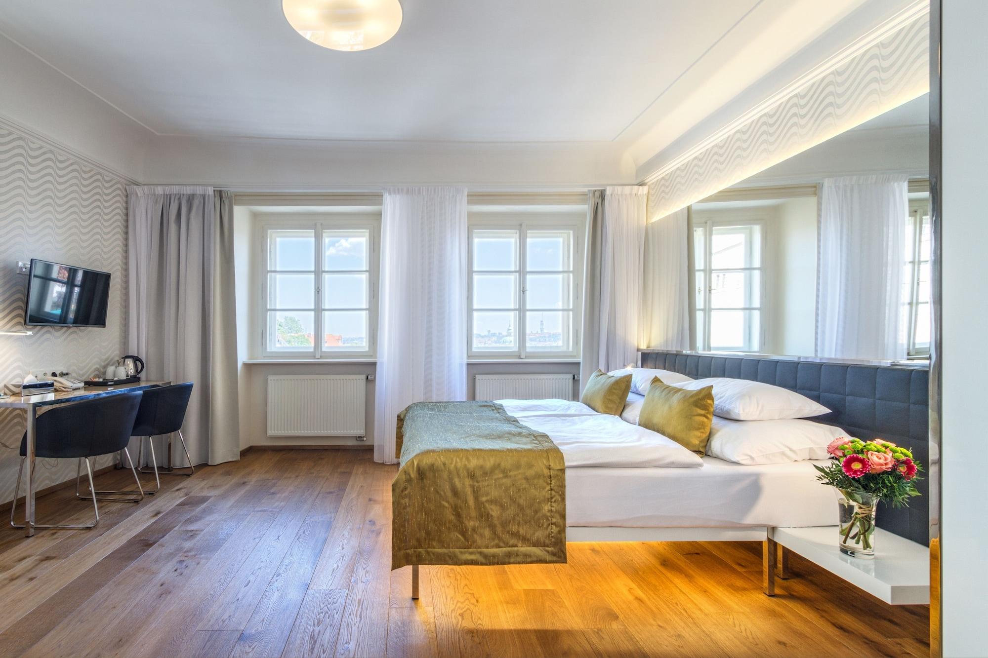 Hotel Golden Star 4*