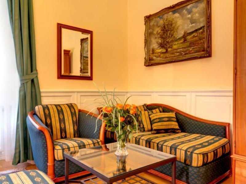 Golden Star 4* Praha