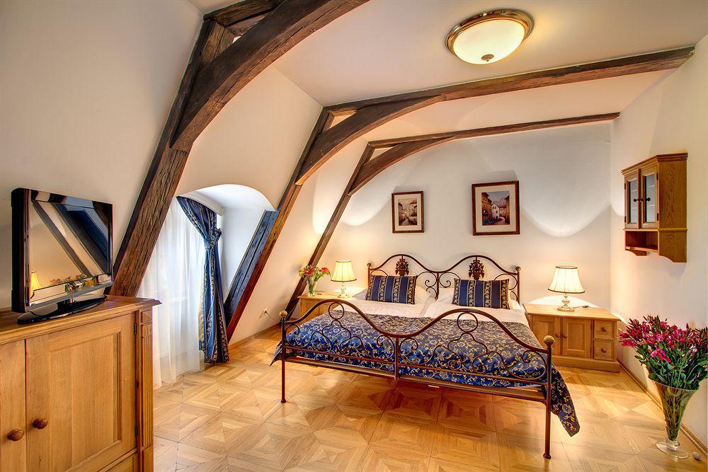 Hotel Golden Star